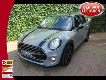 MINI Cooper 1.5 Pepper F55 5-drs NL-auto, XL-navi, Head-up,  beschikbaar voor biedingen
