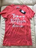 Tommy Hilfiger script logo t-shirt top shirt koraalrood XS, Nieuw, Ophalen of Verzenden, Korte mouw, Roze