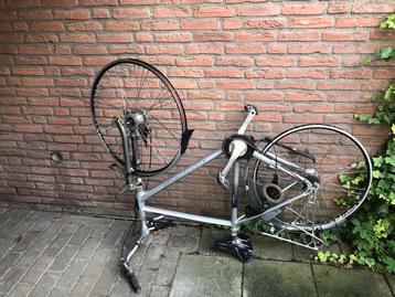 Oud ijzer beschikbaar voor biedingen