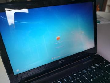 Acer Aspire One 722 mini-laptop