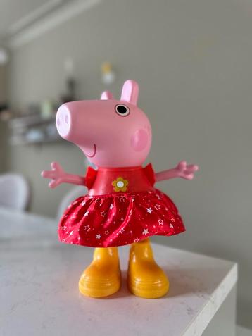 Dansende Peppa Pig - Interactief! beschikbaar voor biedingen