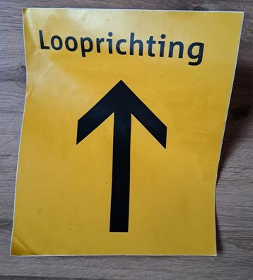 Vloer sticker Corona looprichting pijl 25 cm bij 30 cm beschikbaar voor biedingen