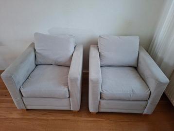 2 fauteuils  beschikbaar voor biedingen