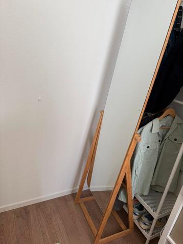 spiegel / Mirror Wood beschikbaar voor biedingen
