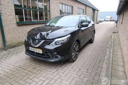 Nissan QASHQAI 1.2 Premier Edition (bj 2014), Auto diversen, Schadeauto's, Nissan, Handgeschakeld, Benzine, SUV of Terreinwagen