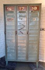 Oude metalen locker kast - industrieel, Ophalen