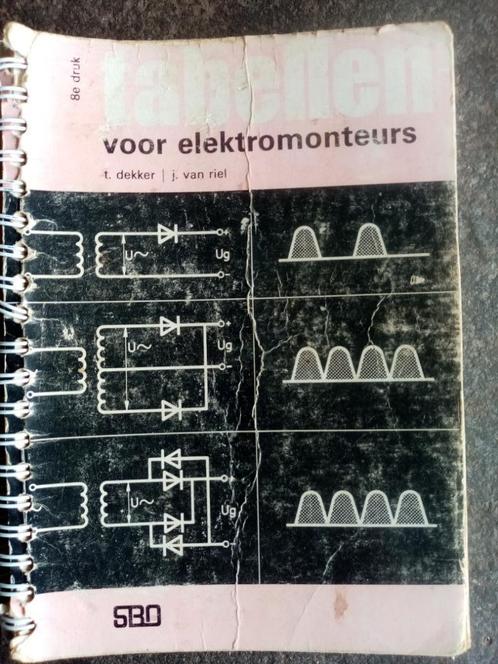 Tabellen voor elektromonteurs, Boeken, Techniek, Gelezen, Elektrotechniek, Ophalen of Verzenden