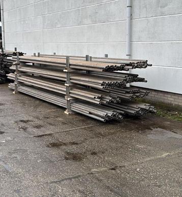 Mega voorraad steigerbuis 200/300/600 cm - Gebruikt beschikbaar voor biedingen