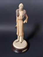 Vintage Beeld Vittorio Tessaro, ‘the Posing Woman’, Ophalen of Verzenden, Zo goed als nieuw, Dier