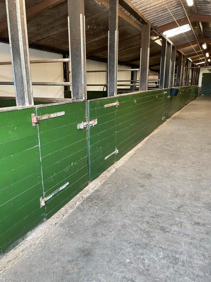 Stalling all in voor pony tot 1,25 m, Dieren en Toebehoren, Stalling en Weidegang, Stalling, Weidegang, 1 paard of pony