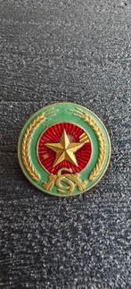 Vietnamese Military Police hat badge, Verzamelen, Ophalen of Verzenden, Landmacht, Amerika, Embleem of Badge