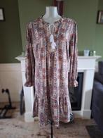 K-Design K Design beige bordeaux jurk XXL gratis verz in NL, Kleding | Dames, Jurken, K-design, Verzenden, Beige, Maat 46/48 (XL) of groter