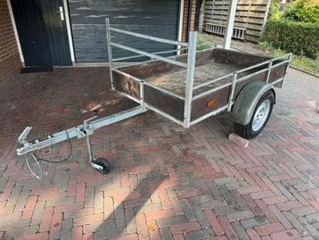 Aanhanger 115 x 200 cm gegalvaniseerd beschikbaar voor biedingen