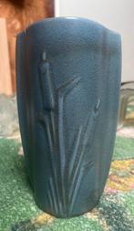 Velsen Keramiek Vaasje met Lisdodde Design, Ophalen of Verzenden