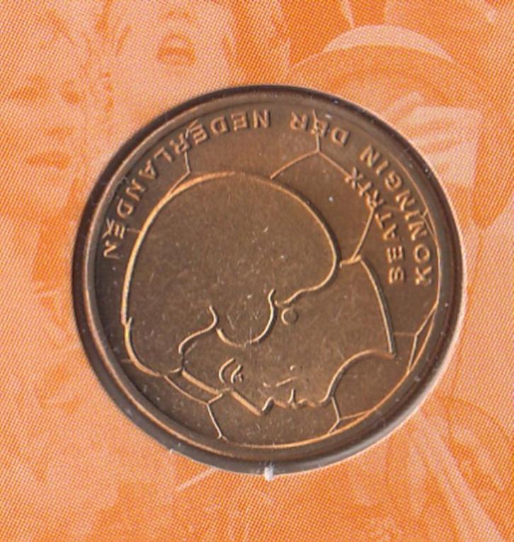 Nederland EK Vijfje 2000 FDC Voetbal in speciaal mapje, Postzegels en Munten, Munten | Nederland, Setje, 5 gulden, Koningin Beatrix