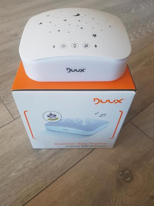 DUUX projectielamp sterrenhemel met muziek, Kinderen en Baby's, Kinderkamer | Inrichting en Decoratie, Zo goed als nieuw, Lamp