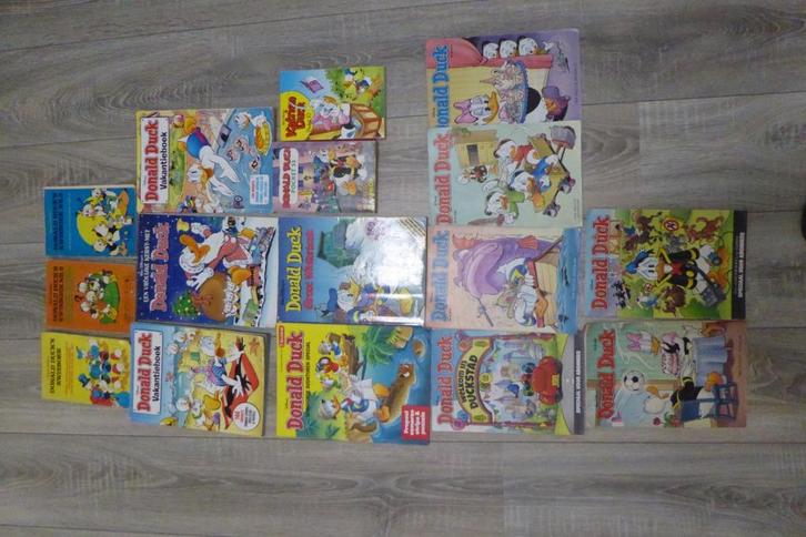 Donald Duck vintage kwisboek vakantieboek pockets strips, Boeken, Stripboeken, Gelezen, Meerdere stripboeken, Ophalen of Verzenden