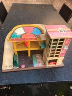 Fisher-price garage met lift 4 auto’s, Ophalen of Verzenden, Zo goed als nieuw