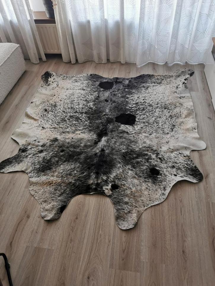 Echt Lederen Koeienhuid Vloerkleed, Huis en Inrichting, Stoffering | Tapijten en Kleden, Gebruikt, 150 tot 200 cm, 150 tot 200 cm