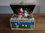 Vintage Kurt Adler Sankyo muziekdoos Kerst tafereel, Diversen, Kerst, Ophalen of Verzenden, Gebruikt