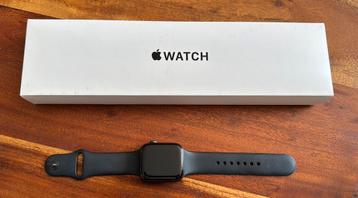 Apple Watch SE (1st generation) 44mm beschikbaar voor biedingen