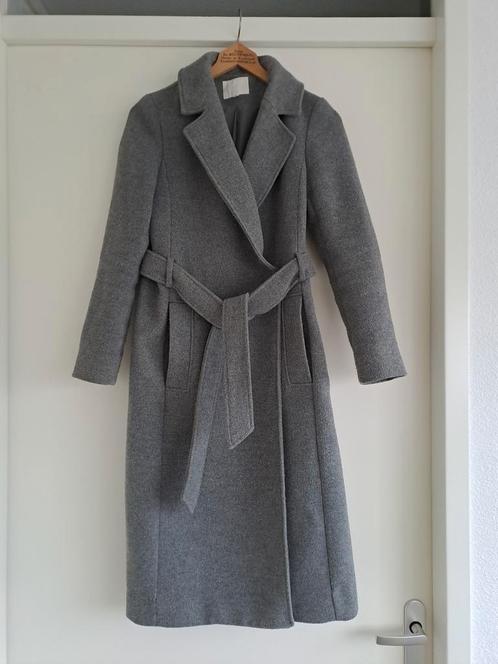 Grijze winterjas van 'H en M' in maat 34/36, Kleding | Dames, Jassen | Winter, Gedragen, Maat 34 (XS) of kleiner, Grijs, Ophalen