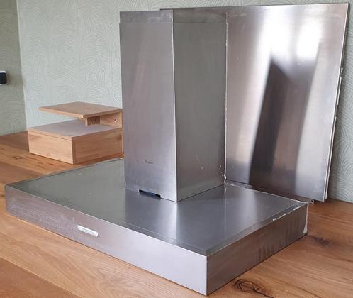 Whirlpool AKR 948 IX afzuigkap met achterwand RVS, Witgoed en Apparatuur, Afzuigkappen, Gebruikt, Vrijstaand, Wandschouwkap, 600 tot 800 m³ per uur
