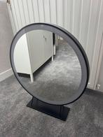 Ronde spiegel 50cm op voet zwart met verlichting, Huis en Inrichting, Woonaccessoires | Spiegels, Ophalen, Rond, Nieuw, Minder dan 100 cm