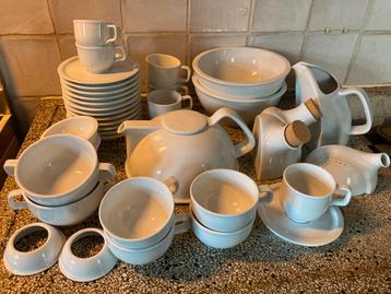 Servies Pieter Stockmans wit Porselein beschikbaar voor biedingen