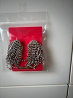 Loavies oorbellen, Sieraden, Tassen en Uiterlijk, Ophalen of Verzenden, Nieuw, Overige materialen