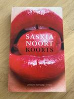 Saskia Noort - Koorts, Heerlijk voor in de vakantiekoffer!, Ophalen of Verzenden, Gelezen, Nederland