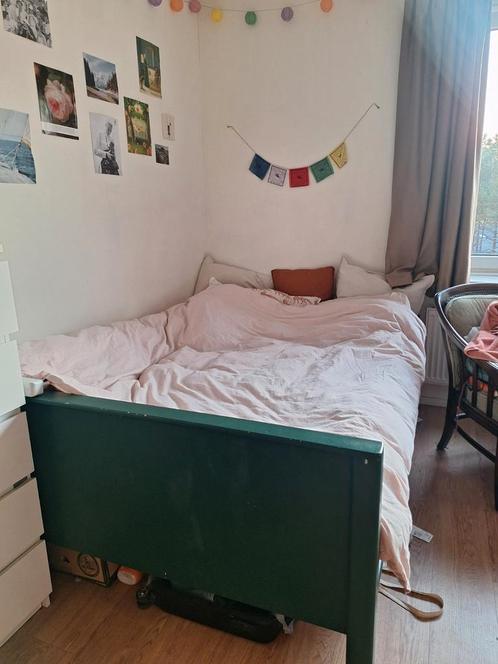 Kamer in boedel Terschelling MIWB, Huis en Inrichting, Slaapkamer | Bedden, Zo goed als nieuw, Eenpersoons, 200 cm, Hout, Ophalen
