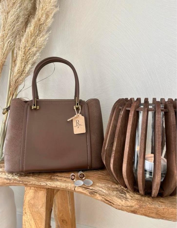 Tas brown, Sieraden, Tassen en Uiterlijk, Tassen | Damestassen, Nieuw, Schoudertasje, Bruin, Ophalen of Verzenden