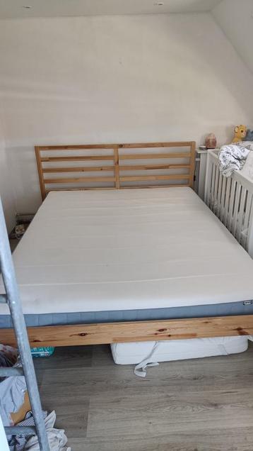 Bed 160 x 200 TARVA beschikbaar voor biedingen