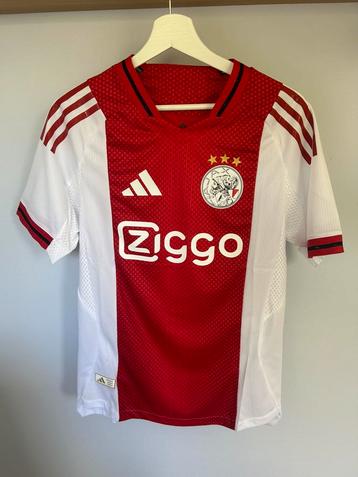 Nieuw Ajax thuis shirt 2025-2026 - Maat M beschikbaar voor biedingen