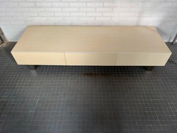 Tv meubel 1,80 bij 0,60 m