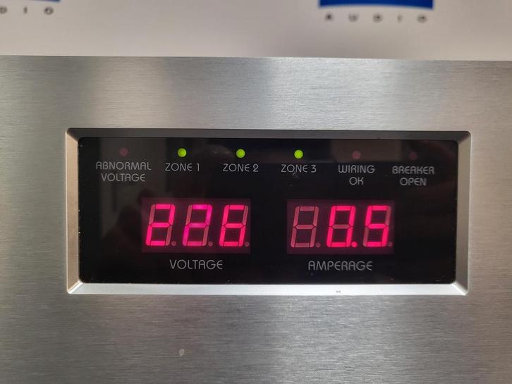 Furutech Daytona 303E, Audio, Tv en Foto, Overige Audio, Tv en Foto, Gebruikt, Ophalen of Verzenden