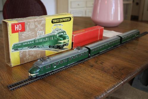 TRIX 2284/2285 H0 DRIEDELIG TREINSTEL 'HONDEKOP' VAN DE NS G, Hobby en Vrije tijd, Modeltreinen | H0, Gebruikt, Treinset, Gelijkstroom