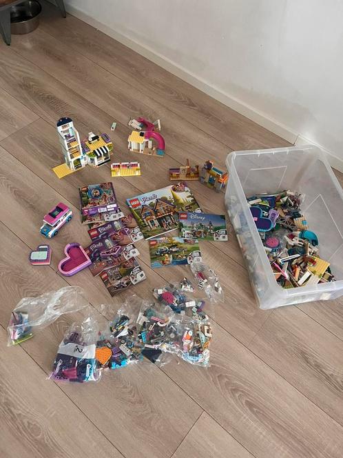 LegoFriends +€700,- o.a.Resort, Mia huis, car, Koets en meer, Kinderen en Baby's, Speelgoed | Duplo en Lego, Zo goed als nieuw