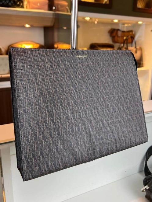 YSL Zip Pouch, Sieraden, Tassen en Uiterlijk, Tassen | Damestassen, Nieuw, Overige typen, Zwart, Ophalen