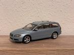 Volvo V70 Ice Blue Zilver 2009 Motorart 1:43, Hobby en Vrije tijd, Modelauto's | 1:43, Ophalen of Verzenden, Zo goed als nieuw