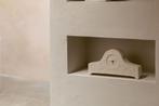 Zuiver Grandma Klok Beige | Van €59, nu, Huis en Inrichting, Woonaccessoires | Klokken, Wandklok, Nieuw, Ophalen of Verzenden