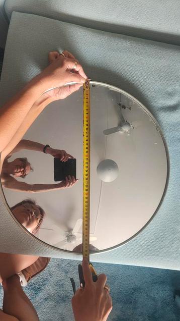 Bolle spiegel 130 graden  beschikbaar voor biedingen
