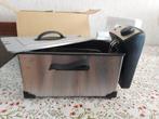 Tomado Friteuse (oud model), 3 tot 4 liter, Ophalen, Zo goed als nieuw, Uitneembare binnenpan