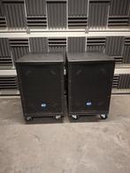 Rcf 8001s met hoezen en wielplaten, Ophalen, Zo goed als nieuw, 500 tot 1000 watt, P.A.