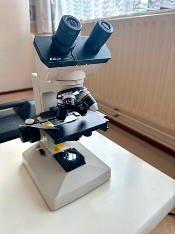 Nikon SE microscoop, 4 objectieven (vergrotingen) beschikbaar voor biedingen