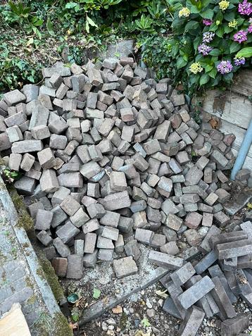 Oude halve Waaltjes ca. 8 m2 beschikbaar voor biedingen