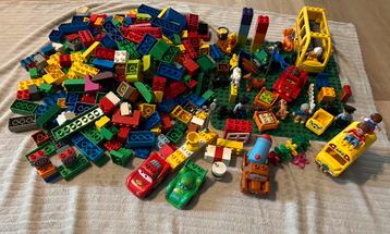 Duplo bouwblokken, auto’s ed. beschikbaar voor biedingen
