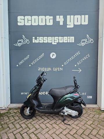 PIAGGIO ZIP 4T 2V SP JAGUAR RS-1 ALPHA FULL OPTION GARANTIE beschikbaar voor biedingen