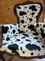 Leuke antieke zetel met koeien print bekleed, Antiek en Kunst, Antiek | Meubels | Stoelen en Banken, Ophalen